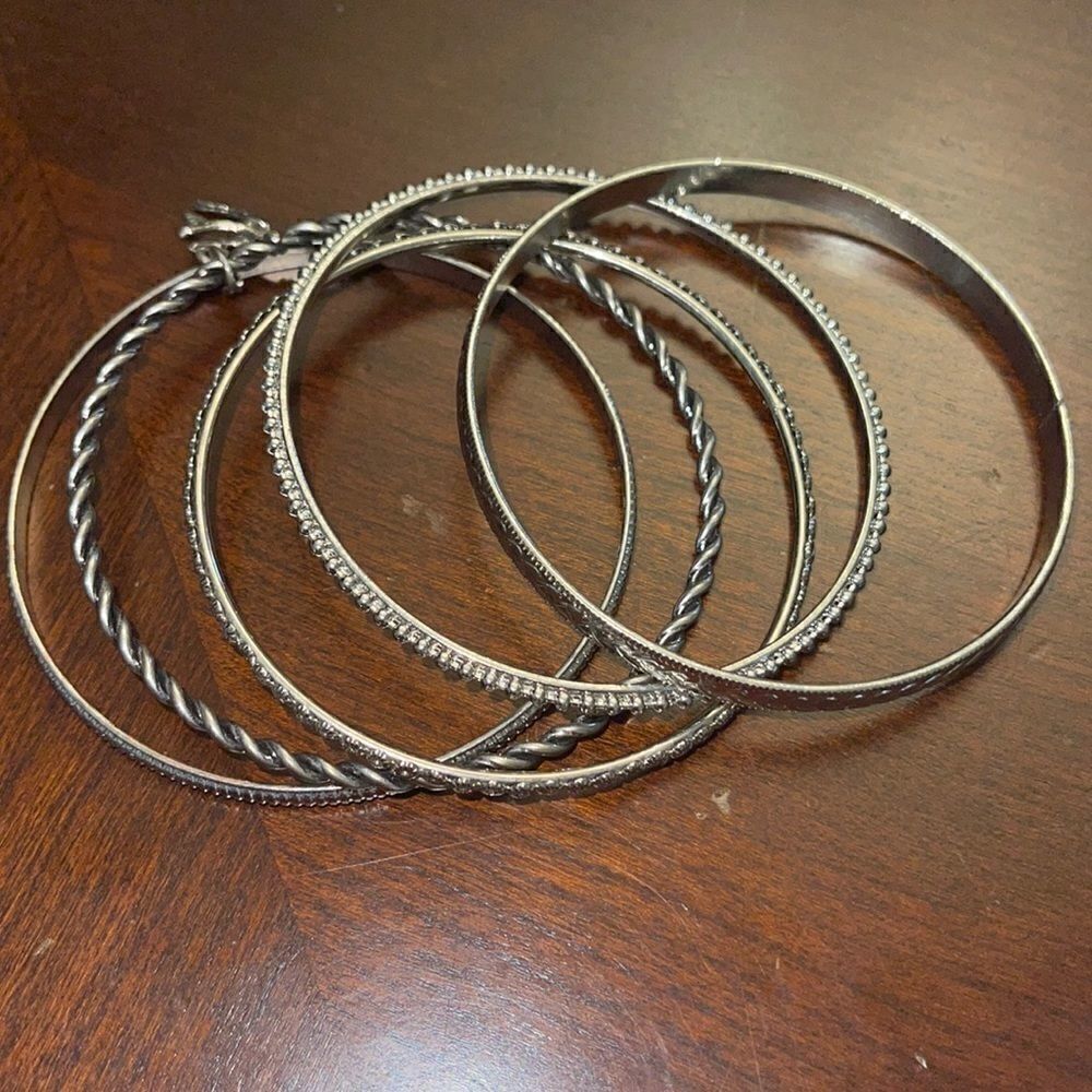 Set of 5 silver tone bracelets - Picture 2 of 5